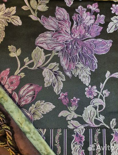 Ткань жаккардовая Цветы фуксия