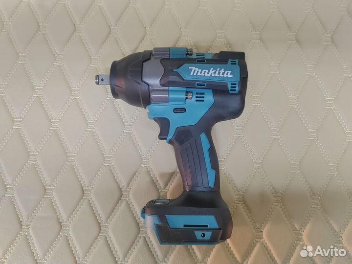 Гайковерт Makita 800n.m. Под АКБ 18-21v. Тушка