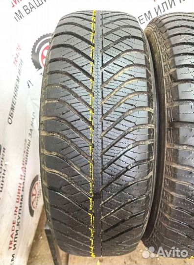 Goodyear Vector 4Seasons 215/60 R17 96P