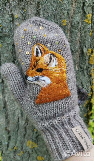 Варежки с ручной вышивкой