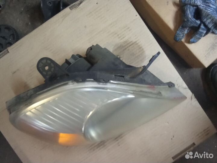 Фара правая Киа Рио 1