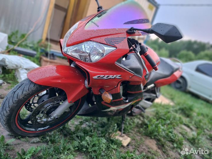 Honda cbr 600 f4i