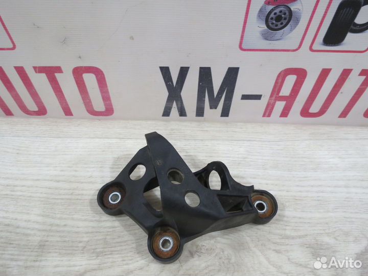 Кронштейн троса кпп Volkswagen Polo