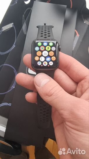 Apple watch se nike