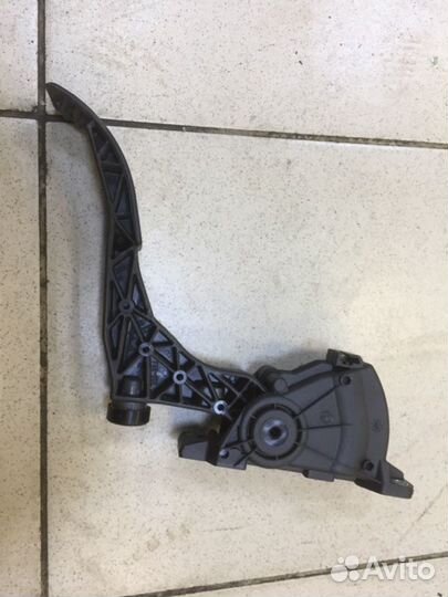 Педаль газа Volkswagen Polo 5 cfna 2011