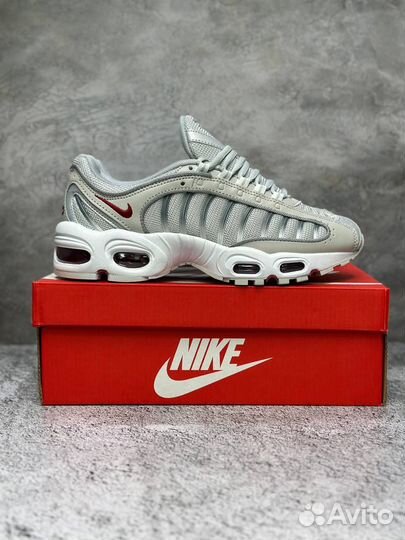 Кроссовки Nike Air Max Tailwind