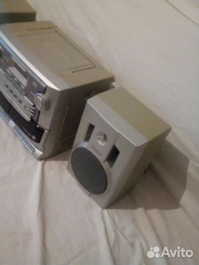 Музыкальный центр LG