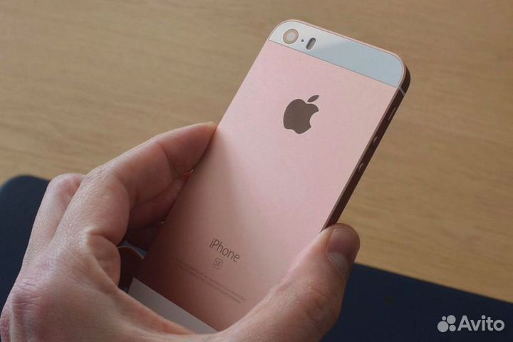 iPhone SE, 64 ГБ