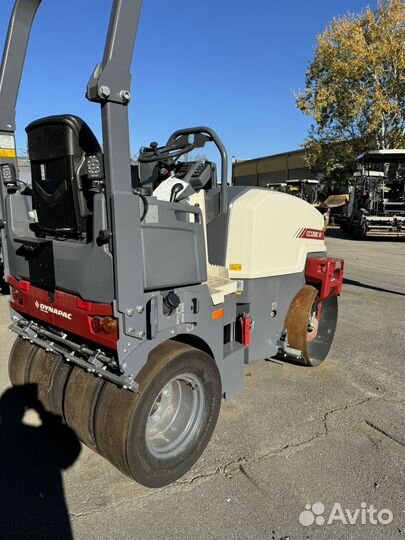 Дорожный каток Dynapac CC1200, 2023
