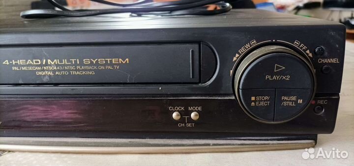 Видеомагнитофон Sharp VC-MA40B