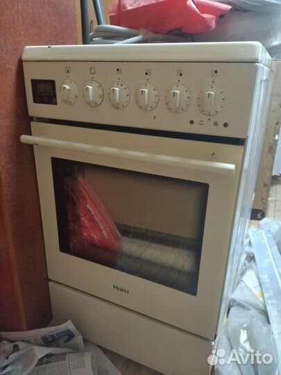 Плита Haier электрическая стеклокерамика