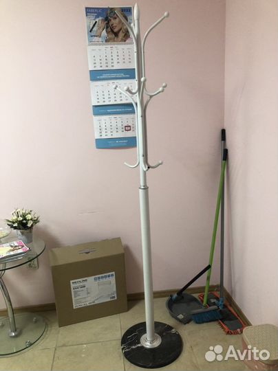 Вешалка напольная