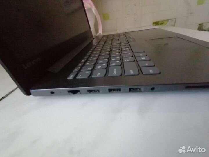 Ноутбук lenovo