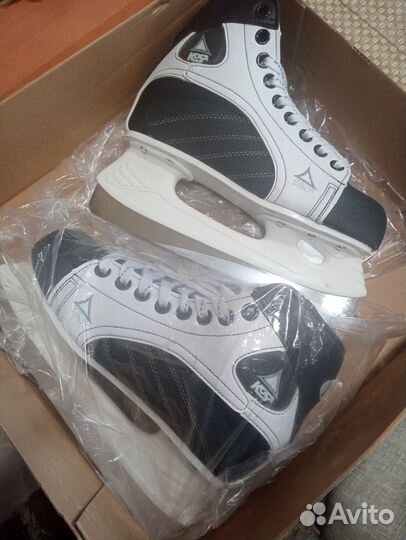 Коньки хоккейные