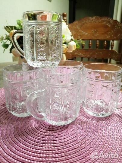Набор хрустальных бокалов (кружек) для напитков