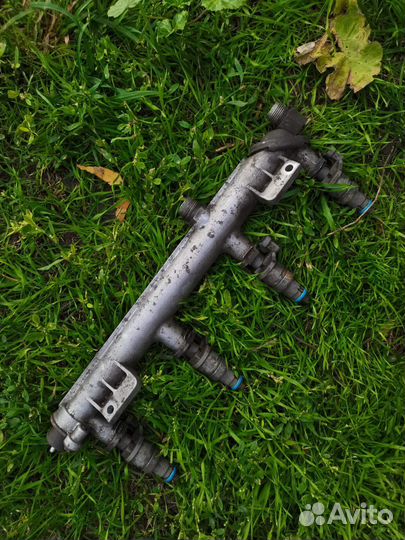 Топливная рампа Opel Vectra B/Vectra C Z22SE