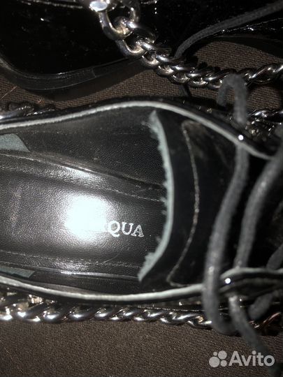 Полуботинок