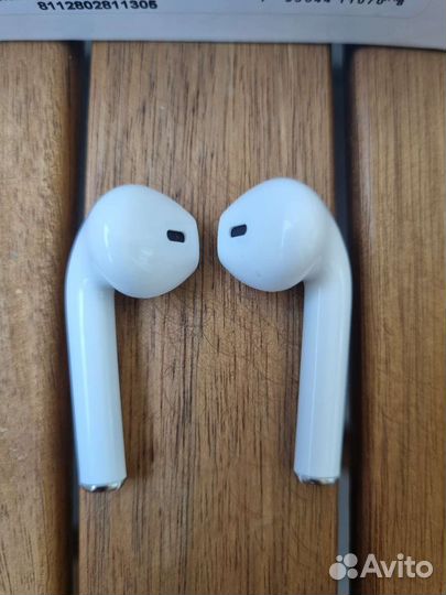 Новые беспроводные наушники TWS i12