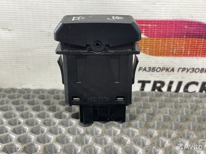 218202115396 Кнопка освещения для чтения