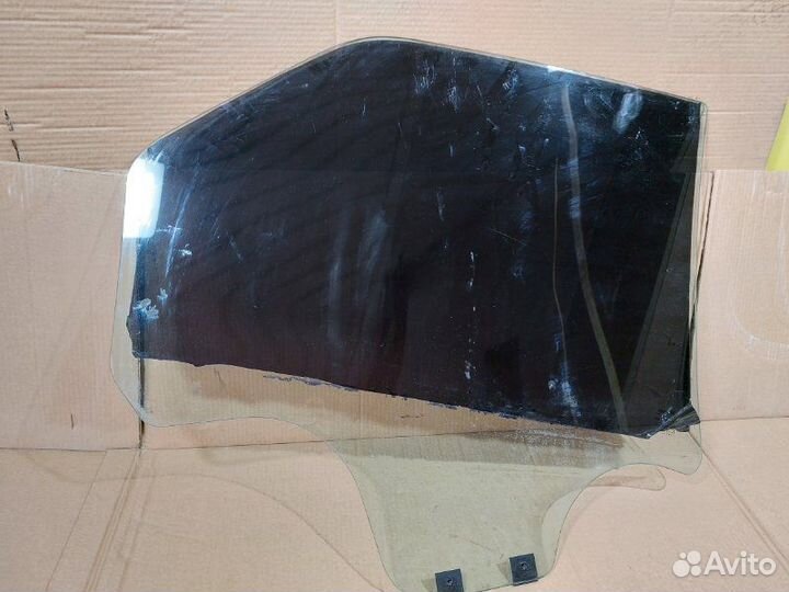 Стекло двери заднее левое Renault Logan 2 фаза 1.4