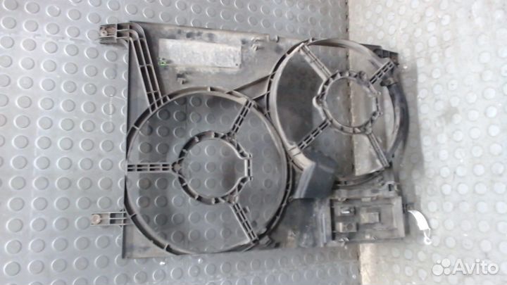Кожух вентилятора радиатора Land Rover Freelander