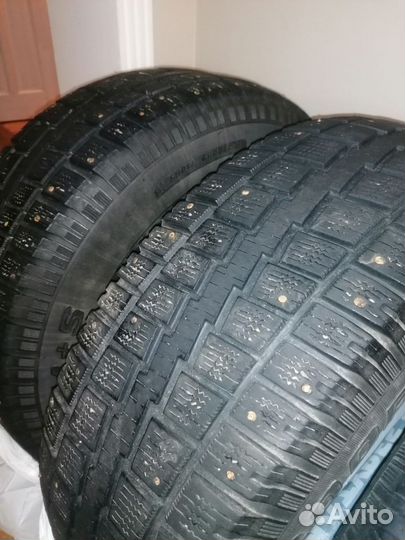 Шины шипованные на дисках 265/70 r17