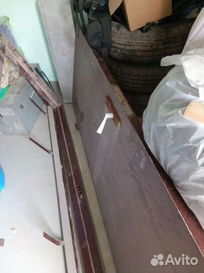 Металлическая дверь бу