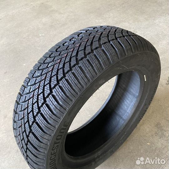 Bridgestone Blizzak LM005 DriveGuard 235/45 R17 97V