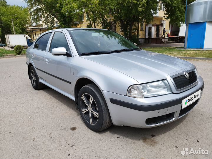 Skoda Octavia 1.6 МТ, 2008, битый, 356 164 км