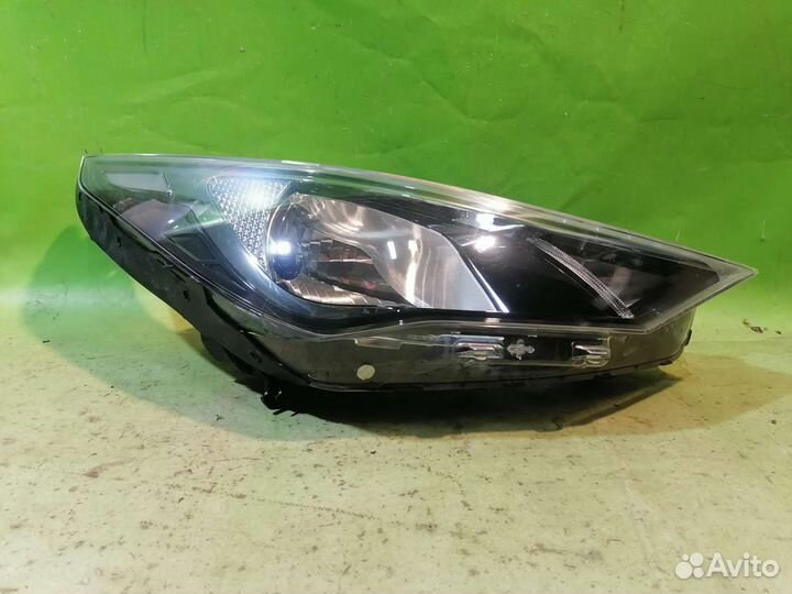 Фара правая Hyundai Solaris 2