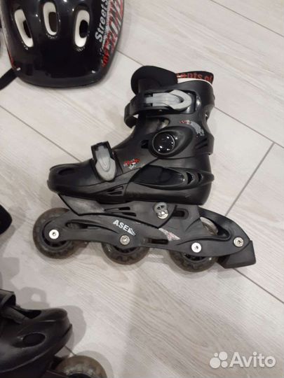 Ролики и шлем