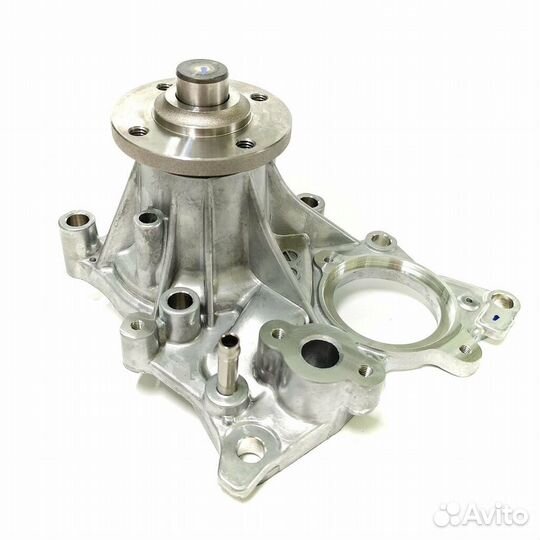Помпа водяная Toyota 16100-09711