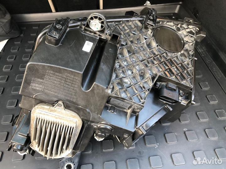 Фара Mercedes GLC Передняя Правая