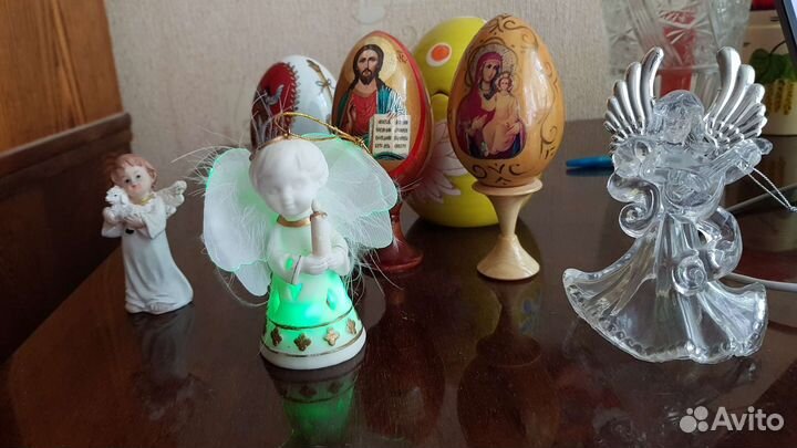 Яйцо деревянное и ангелы