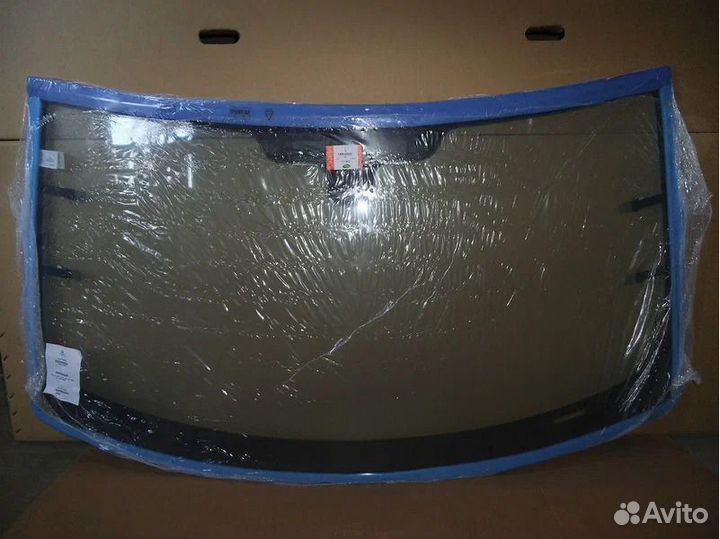 Лобовое стекло Toyota Camry 50 с установкой