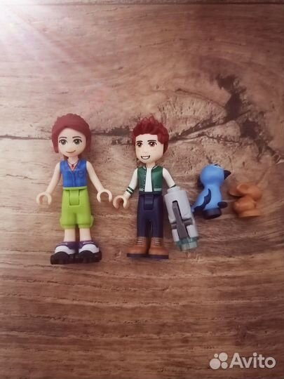 Lego Friends 41036 Спасательная, 41335 на дереве