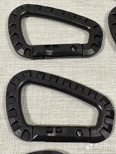 Алюминиевые и пластиковые карабины