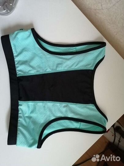 Спортивный топ