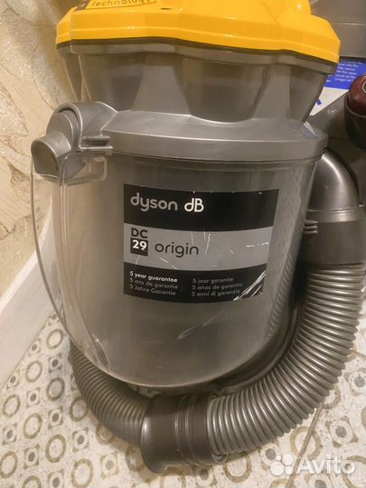 Пылесос Dyson dc29