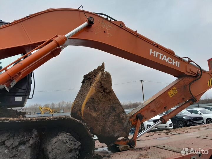 Гусеничный экскаватор Hitachi ZX200-5G, 2020