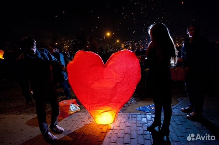 Небесные летающие огненные фонарики