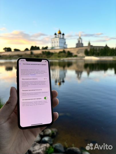 iPhone Xs, 64 ГБ