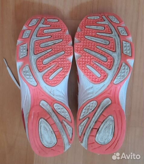 Кроссовки, туфли(тапочки)