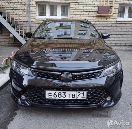 Camry 55 Решетка Exclusive рестайлинг X1CG1