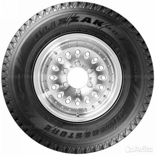 Bridgestone Blizzak DM-Z3 265/45 R21 104T