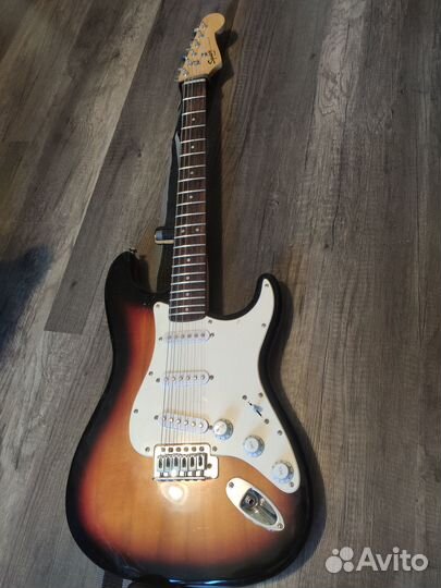 Электрогитара Squire bullet strat by Fender