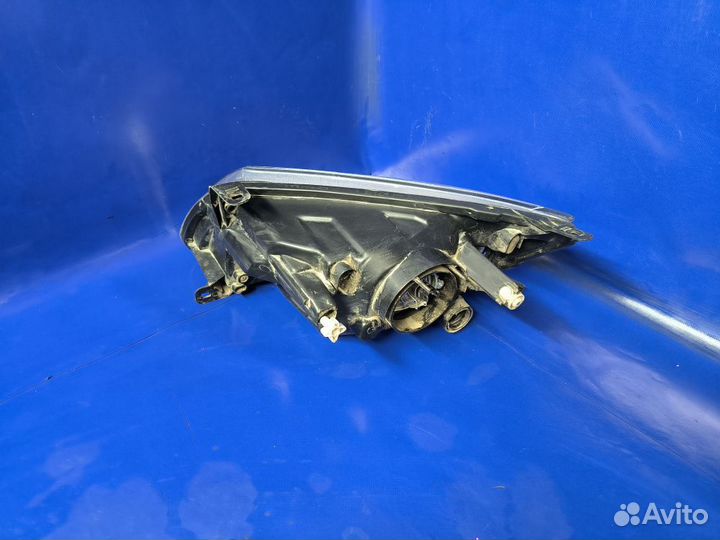 Фара правая LADA Granta Kalina