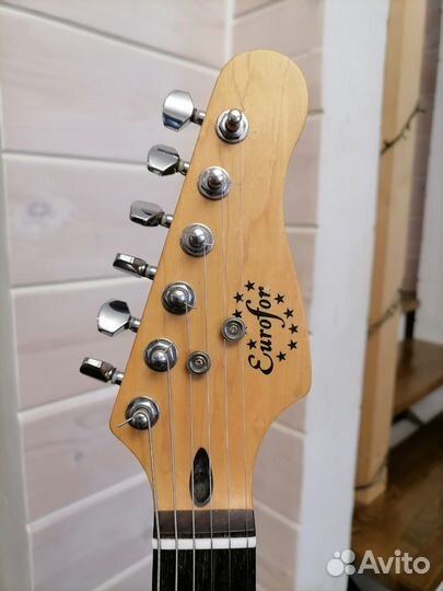 Электрогитара Eurofon