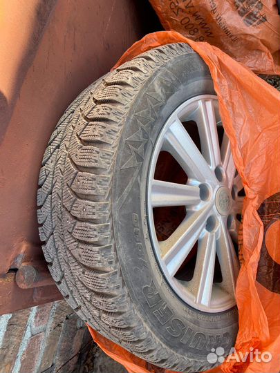 Bridgestone Ice Cruiser 7000 16/60 R16