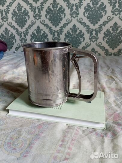 Кружка для фильтрования меда